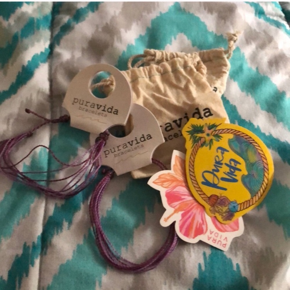 ONE PURA VIDA PURPLE BRACELET WITH STICKERS